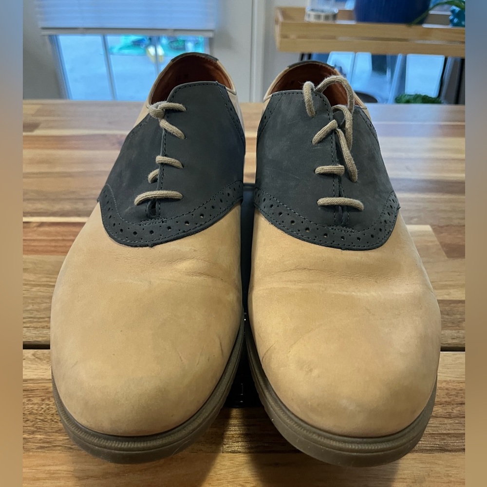 G.H. Bass & co dress shoe men’s sZ 12 m